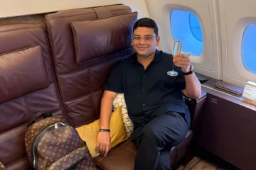 He Loved Etihad’s Luxury Suite So Much, He Installed It in His Dubai Apartment! Meet the A380 Superfan Who’s Flown 220 Times on the Jumbo Jet