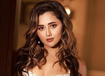 Rashami Desai Stayed Away From TV for 4 Years, People Had Already Written Her Career’s “The End” Before the Comeback 🎬