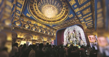 Big Puja Committees Are Making Bank, Smaller Ones Are Still Catching Up 🪔 Bengal’s Durga Puja Business Boom Isn’t Reaching Everyone Equally.