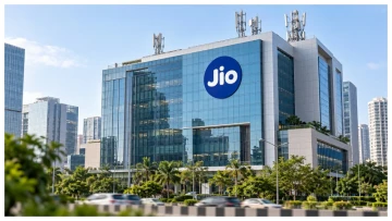 Jio IPO Has Investors in Full Queue Mode 📈 Institutional Investors Show Interest Worth ₹2.5 Lakh Crore Ahead of Its Market Debut.