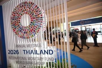 AI Boom, Singapore’s Growth Era? 🤖 IMF Names the City-State Among Asia’s Winners as Artificial Intelligence Reshapes the Economic Game.