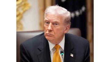 Trump Hits Pause on 100% Tariff Threat Over Russian Oil! 🌍 India Gets Temporary Relief as US Waives Specified Duties