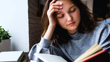Resting Without Guilt? 🌿 8 Gentle Hobbies That Make You Feel Productive Without the Pressure