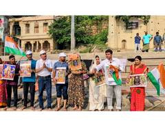 Vijayadashami Meets a Clean-Up Mission! 🧹 Namami Gange Launches a Cleanliness Drive at Ramghat to Give the Riverfront a Fresh Start