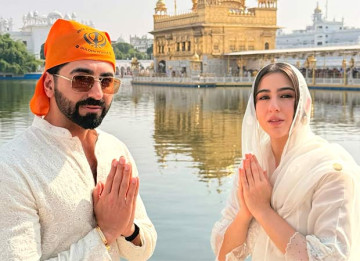 Sara Ali Khan Gets Teary Eyed at Golden Temple as ‘Udta Teer’ Release Nears