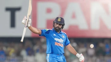 Ro-Ko on the Couch? Kohli’s Mumbai Sighting Fuels Buzz Over Rohit’s TV Show