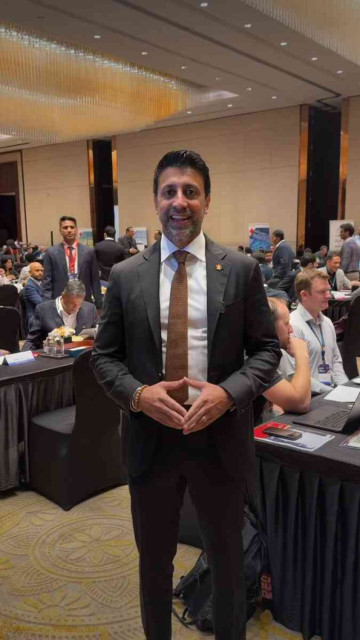 🤝 Deal Mode: ON — Canada & India Lock In 34 Partnerships Worth $300M