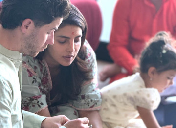 Nick Jonas Joins the Desi Damaad Club! Priyanka Chopra Celebrates Dussehra With Nick and Malti