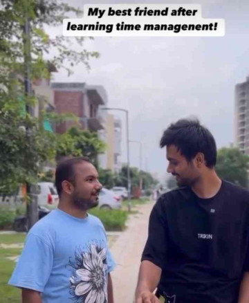 What happens when your best friend finally learns the art of time management? 🛵😂
