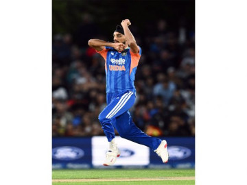 2 Wickets Away From History: Arshdeep Singh Eyes 150 T20I Wickets as India Face New Zealand