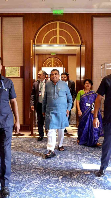 Nitin Gadkari at CII Conclave Drops Blueprint for Smart, Safe, and Sustainable Indian Highways!