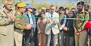 North Kashmir’s forests and eco-tourism projects get a fresh review from the top forest official 🌲🏞️
