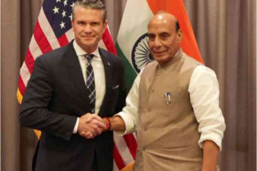 Rajnath Singh Meets Pete Hegseth! India and US Push Ahead on 10-Year Defence Partnership