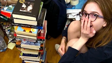 📚 Booksmaxxing Is Turning Reading Into a Productivity Sport! But Is Your TBR List Becoming Another To-Do List? 👀