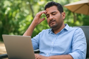 Consider taking a break from trading if feeling fatigued, suggests Anuj Singhal for a refreshing getaway.