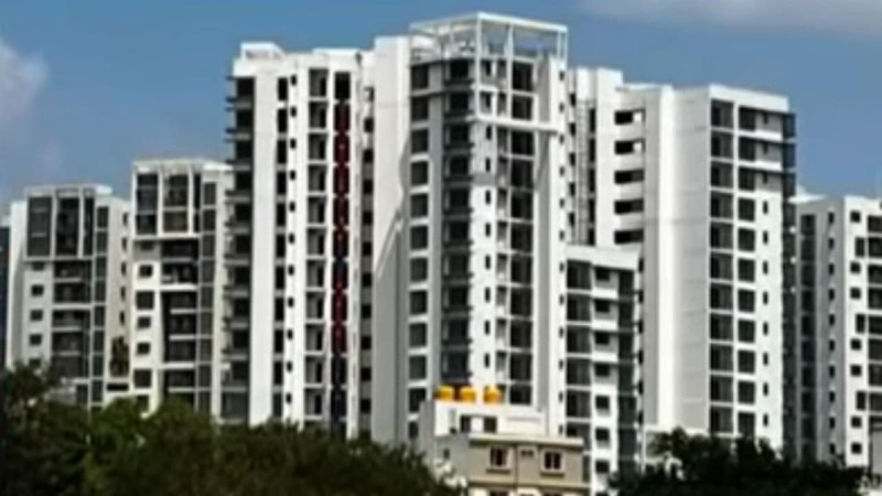 'Buy Rs 1.2 Crore Flat or Keep Paying Rs 44,000 Rent?' Bengaluru Techie's Dilemma Sparks Online Debate