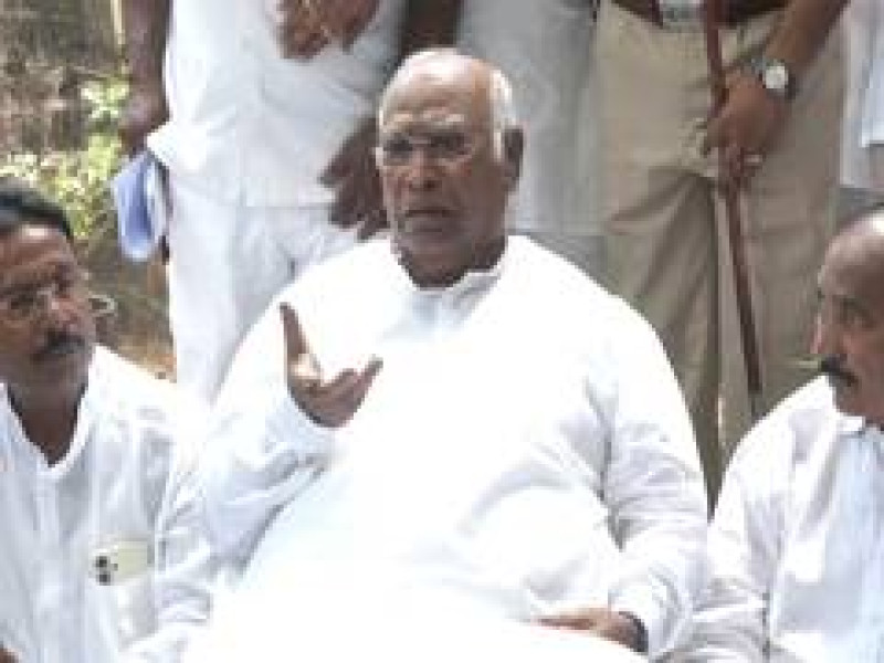 "Grant permissions selectively": Mallikarjun Kharge slams Modi govt over denial of US visit to Telangana CM Revanth Reddy
