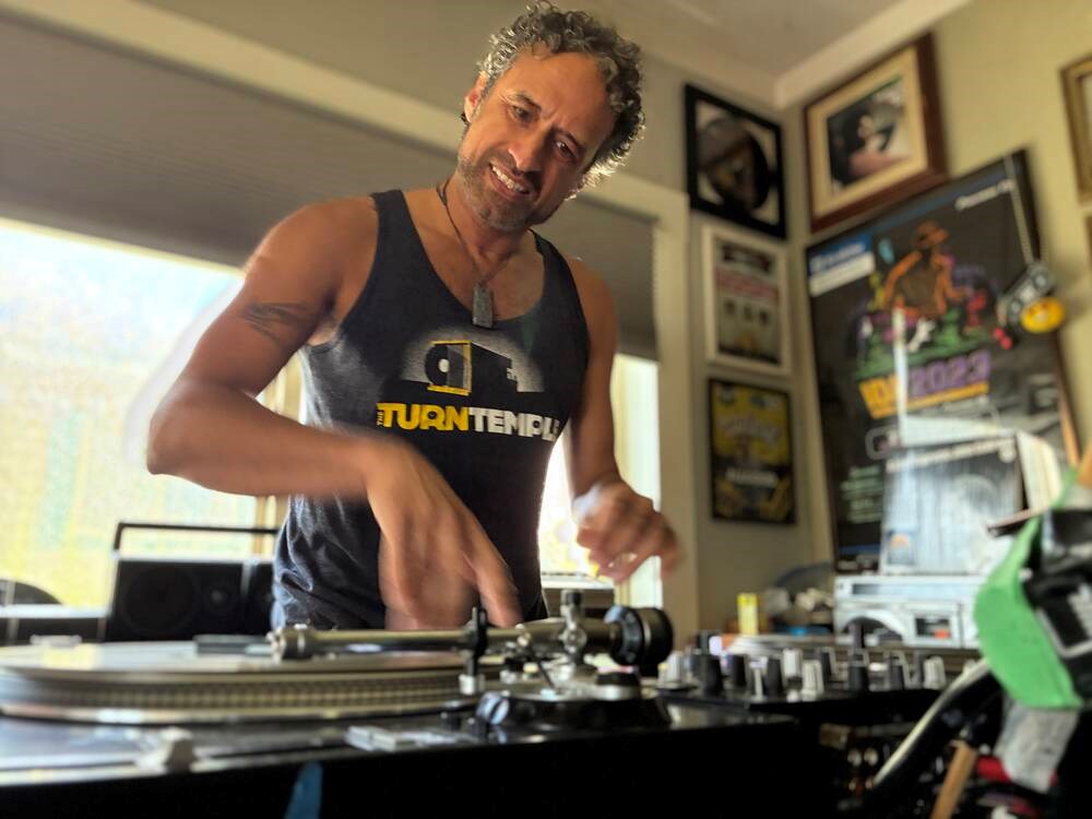 'Old-school' Nanaimo DJ gears up for national championships