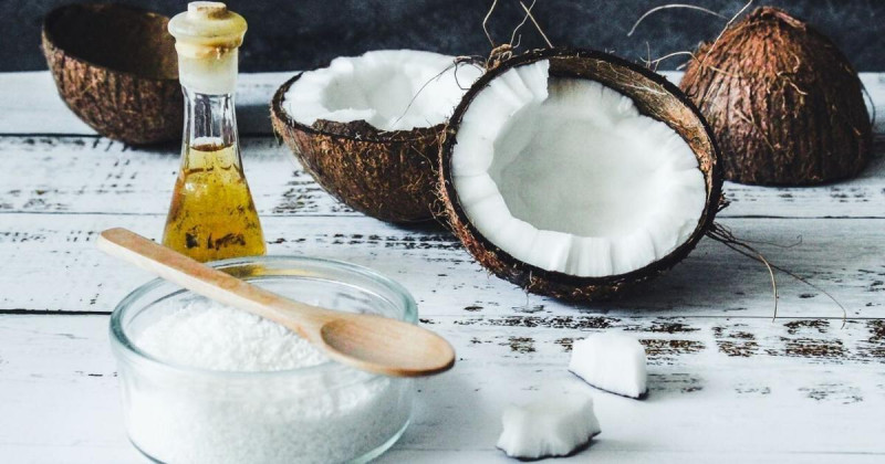 Thinking of Adding Coconut Oil to Coffee? Here’s What to Know