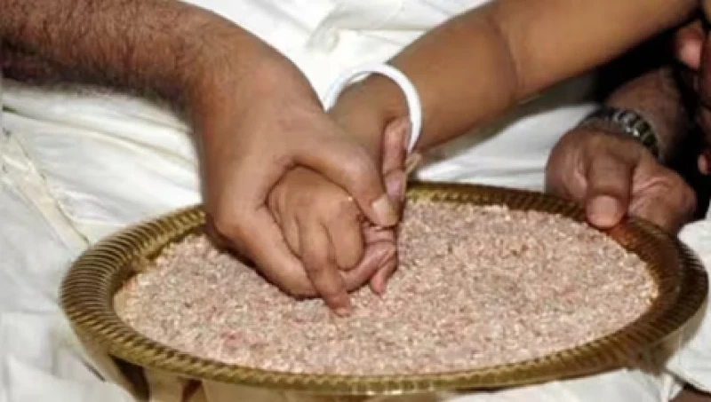 Thousands of Toddlers Begin Their Learning Journey on Vijayadasami Across Keralam 📚