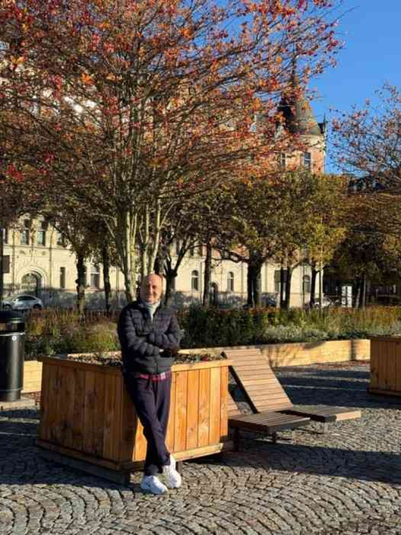 POV: You're soaking up pure peace and sunshine in Sweden with Anupam Kher! ☀️🍁
