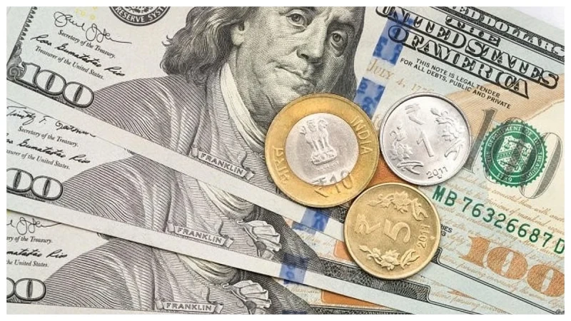Oil Prices Climb, Stocks Weaken and Rupee Slides 12 Paise to ₹94.50 📉💵