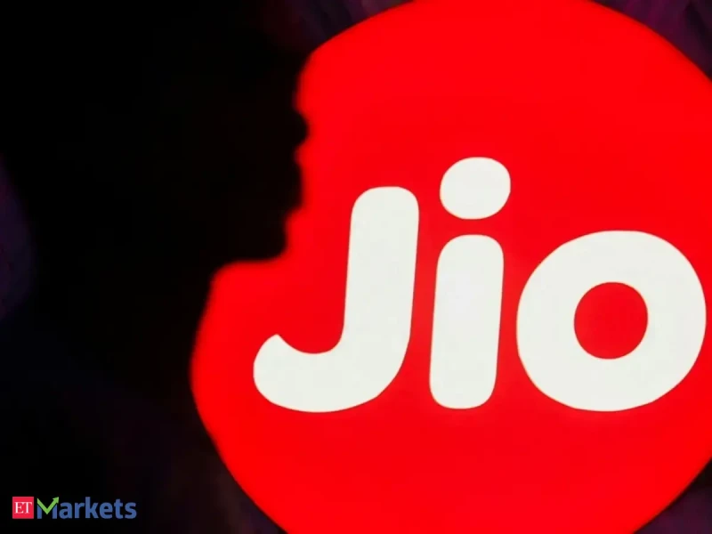 Jio IPO Makes a Mega Splash! ₹70,000 Crore in Bids on Day One 🚀📈