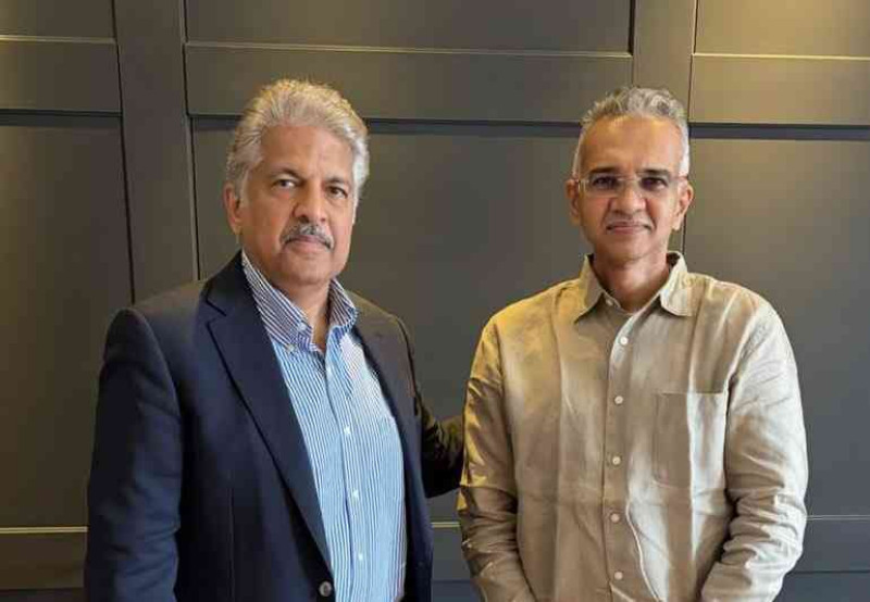 Anand Mahindra Meets NPCI CEO Dilip Asbe, Switches to BHIM App After Masterclass on UPI!