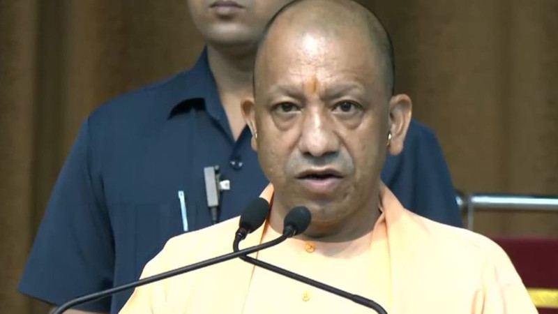 UP’s $1 Trillion Dream 👀 Yogi Pitches Investment, Innovation & Industry Growth